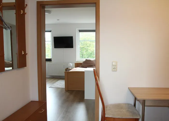 شقة 963 Crimmitschau